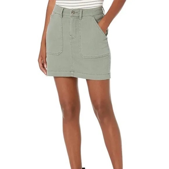 Faherty Utility Mini Skirt in Color Fatigue Size XS bought from Evereve NWT - Picture 2 of 4